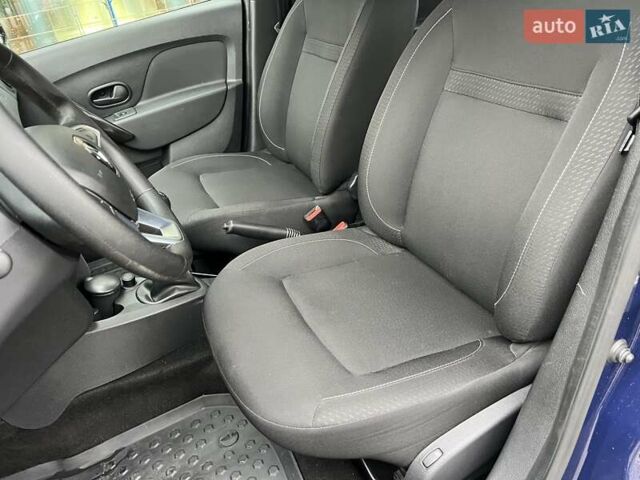 Рено Сандеро 2019 в Киеве на Automoto.ua Синий Рено Сандеро, объемом двигателя 1.46 л и пробегом 93 тыс. км за 9298 $, фото 9 на Automoto.ua