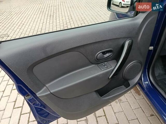 Рено Сандеро 2019 в Виннице на Automoto.ua Синий Рено Сандеро, объемом двигателя 1.46 л и пробегом 113 тыс. км за 8900 $, фото 51 на Automoto.ua