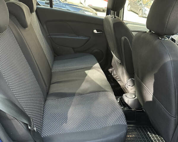 Синий Рено Сандеро, объемом двигателя 1.46 л и пробегом 104 тыс. км за 11800 $, фото 15 на Automoto.ua