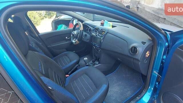 Синій Рено Сандеро, об'ємом двигуна 0.9 л та пробігом 28 тис. км за 12200 $, фото 7 на Automoto.ua