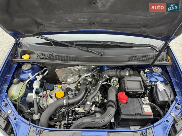 Синий Рено Сандеро, объемом двигателя 0.9 л и пробегом 17 тыс. км за 9850 $, фото 26 на Automoto.ua