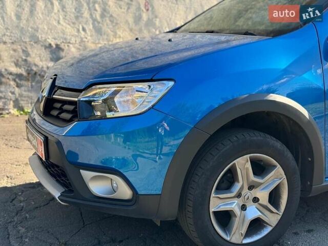Рено Сандеро 2020 в Виннице на Automoto.ua Синий Рено Сандеро, объемом двигателя 1.5 л и пробегом 56 тыс. км за 13190 $, фото 11 на Automoto.ua