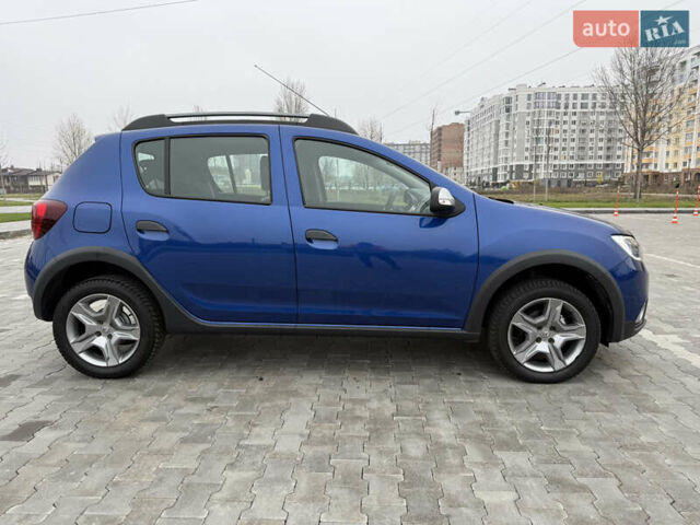 Синий Рено Сандеро, объемом двигателя 0.9 л и пробегом 17 тыс. км за 9999 $, фото 4 на Automoto.ua