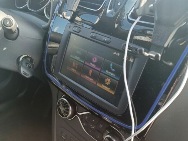 Синий Рено Сандеро, объемом двигателя 1.5 л и пробегом 42 тыс. км за 15000 $, фото 6 на Automoto.ua