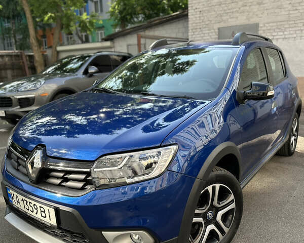 Синий Рено Сандеро, объемом двигателя 1.46 л и пробегом 104 тыс. км за 11800 $, фото 1 на Automoto.ua