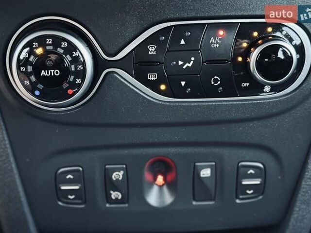 Синий Рено Сандеро, объемом двигателя 0.9 л и пробегом 59 тыс. км за 10450 $, фото 31 на Automoto.ua