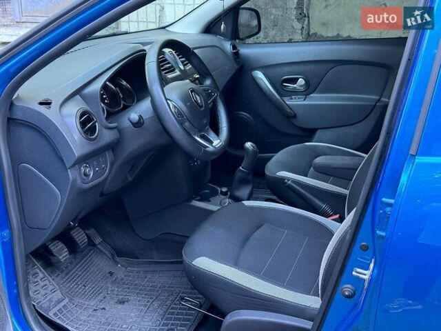 Рено Сандеро 2020 в Виннице на Automoto.ua Синий Рено Сандеро, объемом двигателя 1.5 л и пробегом 56 тыс. км за 13190 $, фото 15 на Automoto.ua