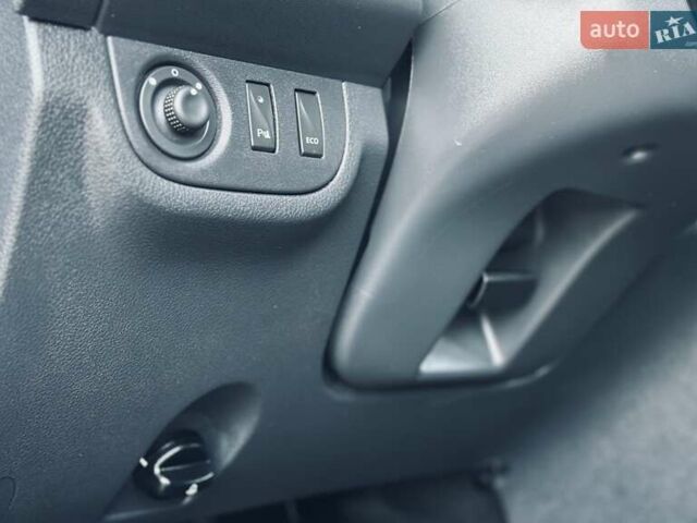 Синий Рено Сандеро, объемом двигателя 0.9 л и пробегом 59 тыс. км за 10450 $, фото 33 на Automoto.ua