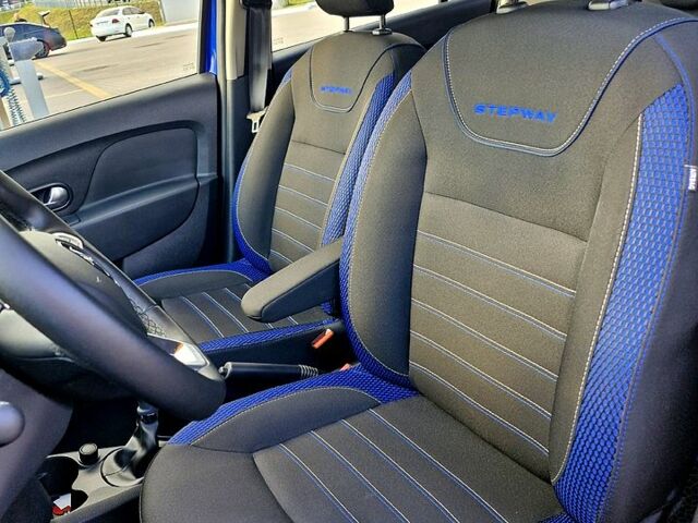 Синий Рено Сандеро, объемом двигателя 0.9 л и пробегом 58 тыс. км за 12000 $, фото 6 на Automoto.ua