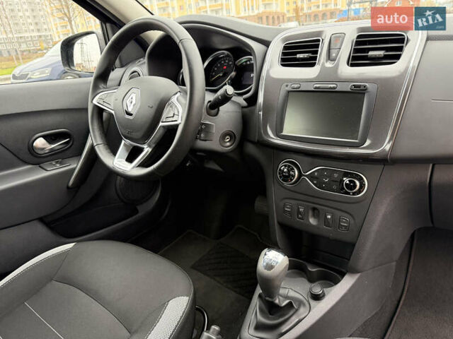 Синий Рено Сандеро, объемом двигателя 0.9 л и пробегом 17 тыс. км за 10350 $, фото 22 на Automoto.ua