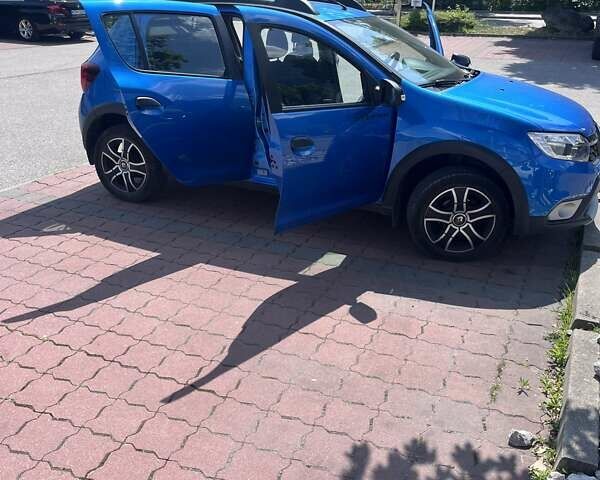 Синий Рено Сандеро, объемом двигателя 0.9 л и пробегом 104 тыс. км за 11111 $, фото 16 на Automoto.ua