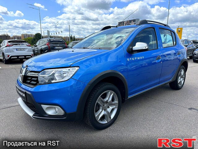 Синий Рено Сандеро, объемом двигателя 1.5 л и пробегом 92 тыс. км за 11800 $, фото 2 на Automoto.ua