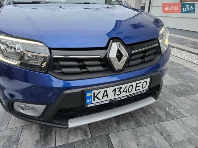 Синий Рено Сандеро, объемом двигателя 0.9 л и пробегом 17 тыс. км за 10300 $, фото 48 на Automoto.ua