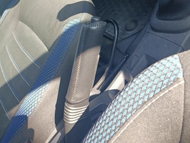 Синий Рено Сандеро, объемом двигателя 1.5 л и пробегом 42 тыс. км за 15000 $, фото 5 на Automoto.ua