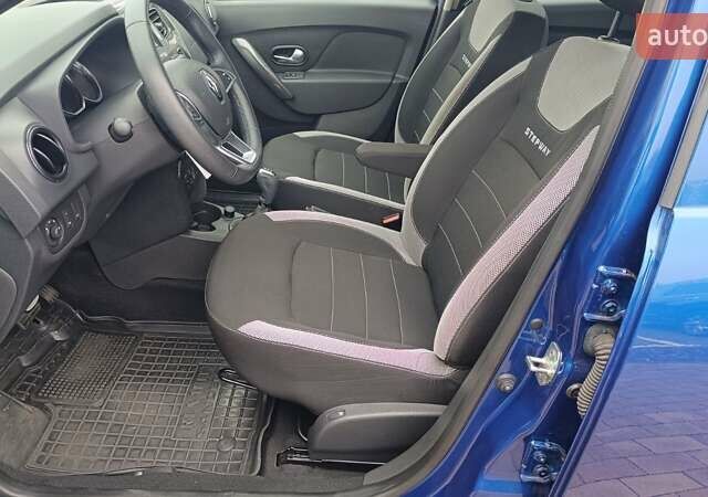 Синий Рено Сандеро, объемом двигателя 0.9 л и пробегом 48 тыс. км за 11282 $, фото 11 на Automoto.ua