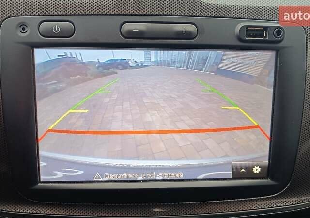 Синий Рено Сандеро, объемом двигателя 0.9 л и пробегом 48 тыс. км за 11282 $, фото 13 на Automoto.ua