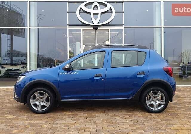 Синий Рено Сандеро, объемом двигателя 0.9 л и пробегом 48 тыс. км за 11282 $, фото 2 на Automoto.ua