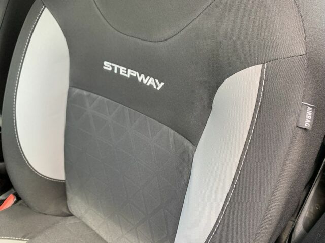 Синий Рено Сандеро, объемом двигателя 1.5 л и пробегом 170 тыс. км за 8000 $, фото 13 на Automoto.ua