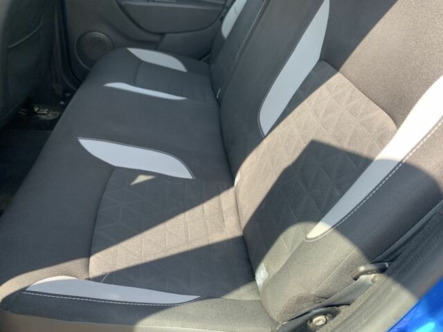 Синий Рено Сандеро, объемом двигателя 1.5 л и пробегом 170 тыс. км за 8000 $, фото 6 на Automoto.ua