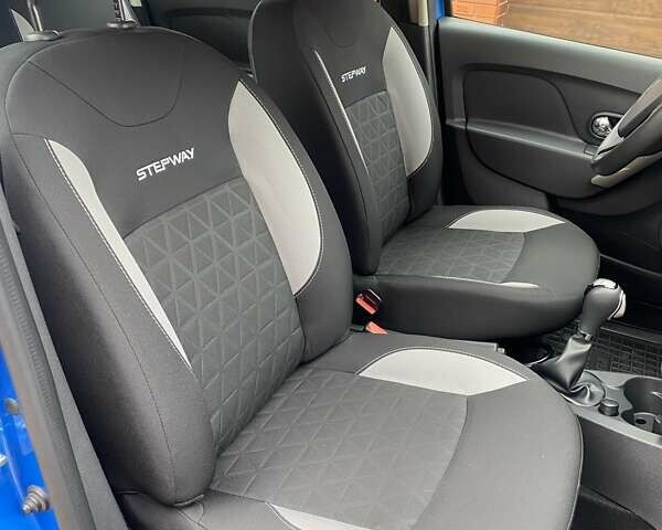 Синій Рено Сандеро, об'ємом двигуна 1.6 л та пробігом 24 тис. км за 11600 $, фото 35 на Automoto.ua