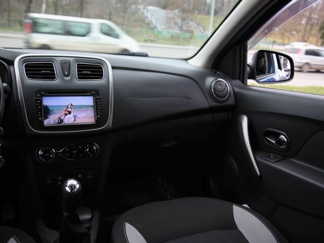 Синий Рено Сандеро, объемом двигателя 1.5 л и пробегом 92 тыс. км за 9800 $, фото 11 на Automoto.ua