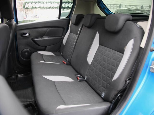 Синий Рено Сандеро, объемом двигателя 1.5 л и пробегом 92 тыс. км за 9800 $, фото 6 на Automoto.ua