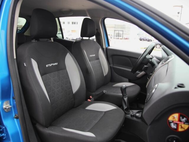 Синий Рено Сандеро, объемом двигателя 1.5 л и пробегом 92 тыс. км за 9800 $, фото 8 на Automoto.ua