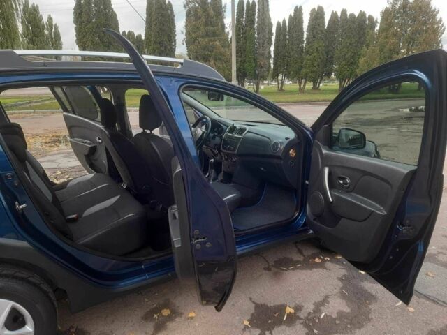 Синий Рено Сандеро, объемом двигателя 1.5 л и пробегом 180 тыс. км за 8300 $, фото 13 на Automoto.ua
