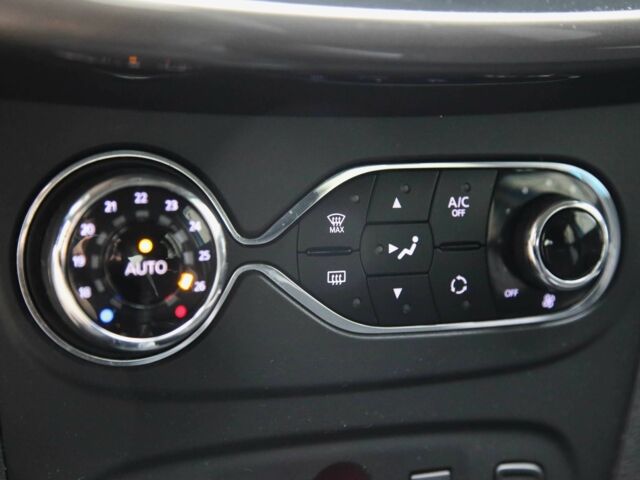 Синий Рено Сандеро, объемом двигателя 1.5 л и пробегом 92 тыс. км за 9800 $, фото 16 на Automoto.ua