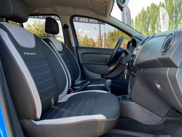 Рено Сандеро 2017 в Кривом Роге на Automoto.ua Синий Рено Сандеро, объемом двигателя 0.9 л и пробегом 81 тыс. км за 9500 $, фото 16 на Automoto.ua