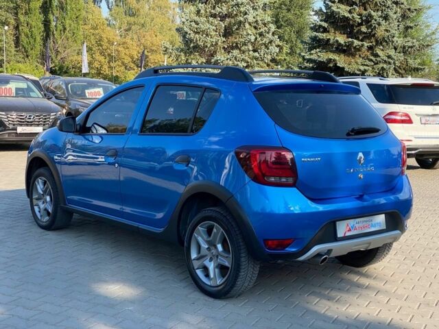 Рено Сандеро 2017 в Кривом Роге на Automoto.ua Синий Рено Сандеро, объемом двигателя 0.9 л и пробегом 81 тыс. км за 9500 $, фото 4 на Automoto.ua