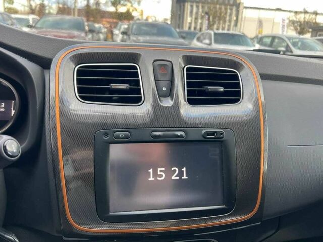 Оранжевый Рено Сандеро, объемом двигателя 0.9 л и пробегом 61 тыс. км за 8500 $, фото 12 на Automoto.ua