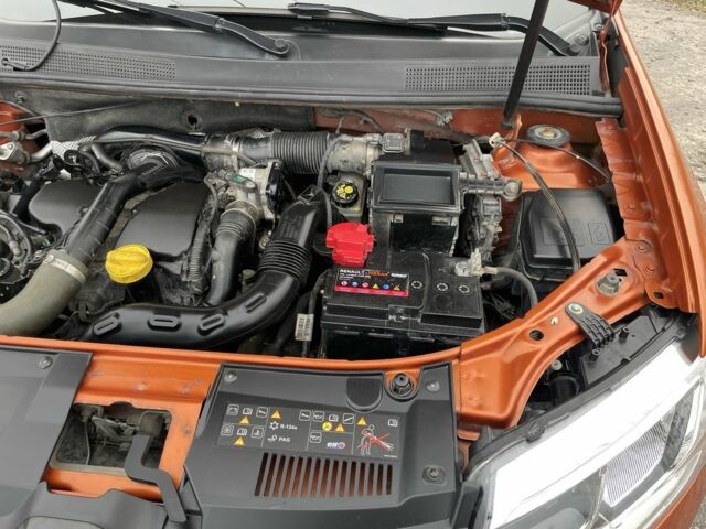 Оранжевый Рено Сандеро, объемом двигателя 1.5 л и пробегом 84 тыс. км за 11500 $, фото 6 на Automoto.ua