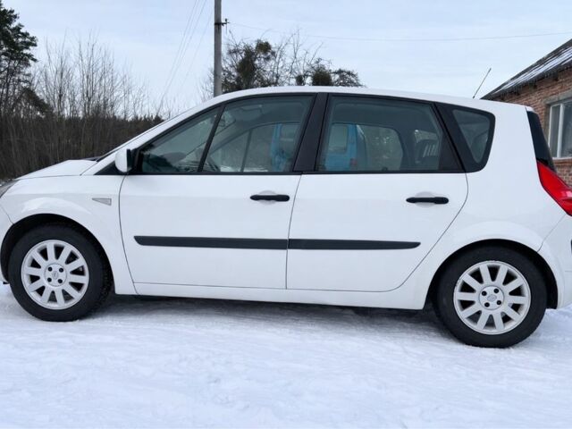 Белый Рено Сценик II, объемом двигателя 1.9 л и пробегом 3 тыс. км за 3800 $, фото 1 на Automoto.ua