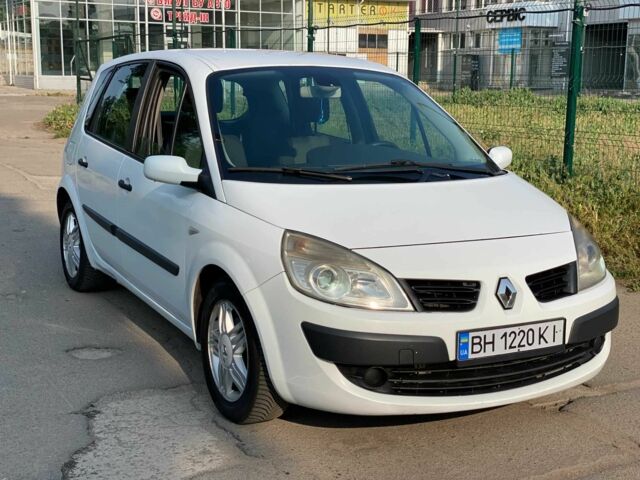 Белый Рено Сценик II, объемом двигателя 1.5 л и пробегом 290 тыс. км за 4800 $, фото 2 на Automoto.ua