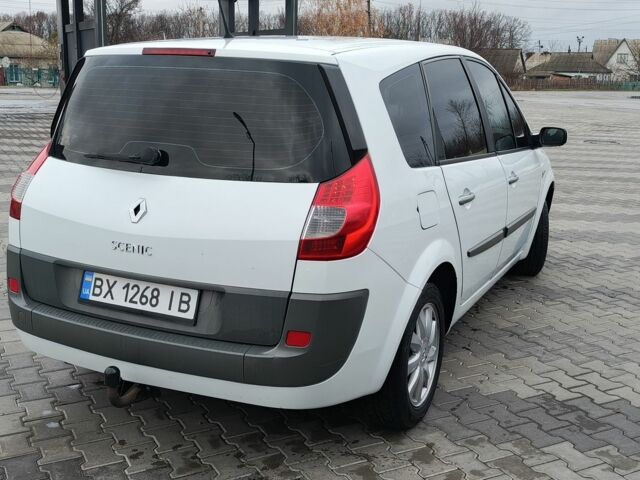 Білий Рено Сценік II, об'ємом двигуна 1.9 л та пробігом 300 тис. км за 5500 $, фото 1 на Automoto.ua