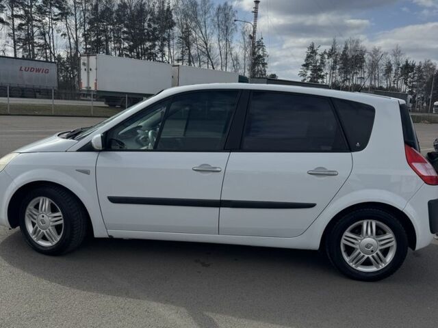 Белый Рено Сценик II, объемом двигателя 2 л и пробегом 260 тыс. км за 3800 $, фото 1 на Automoto.ua