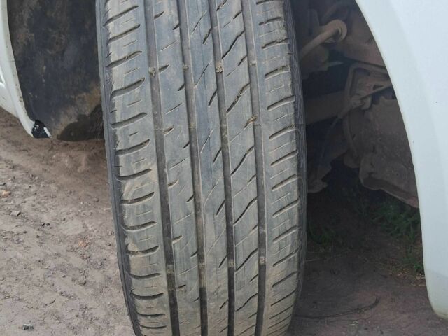 Белый Рено Сценик II, объемом двигателя 1.5 л и пробегом 158 тыс. км за 3900 $, фото 6 на Automoto.ua