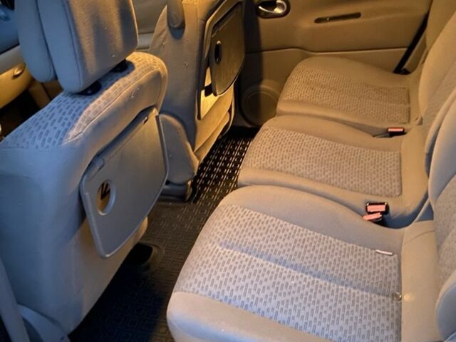 Бежевый Рено Сценик II, объемом двигателя 1.9 л и пробегом 265 тыс. км за 3800 $, фото 5 на Automoto.ua