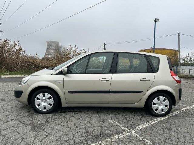 Бежевый Рено Сценик II, объемом двигателя 1.6 л и пробегом 200 тыс. км за 5800 $, фото 1 на Automoto.ua