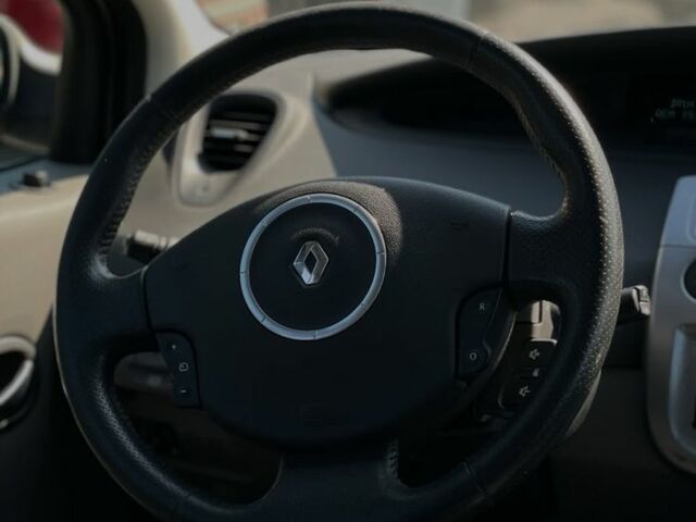 Бежевый Рено Сценик II, объемом двигателя 2 л и пробегом 210 тыс. км за 5100 $, фото 9 на Automoto.ua