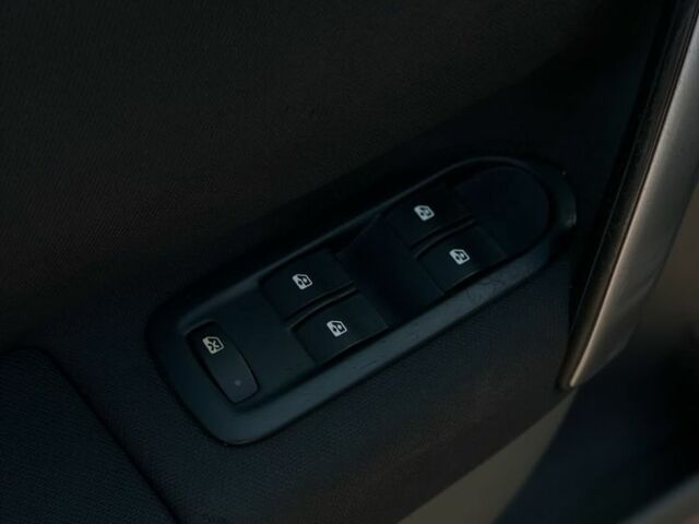 Бежевый Рено Сценик II, объемом двигателя 2 л и пробегом 210 тыс. км за 5100 $, фото 7 на Automoto.ua