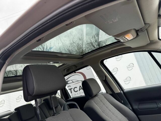 Бежевый Рено Сценик II, объемом двигателя 1.6 л и пробегом 197 тыс. км за 5699 $, фото 13 на Automoto.ua