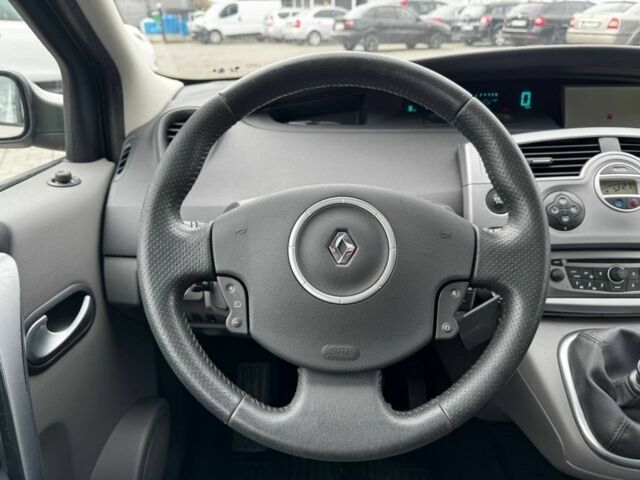 Бежевый Рено Сценик II, объемом двигателя 1.6 л и пробегом 197 тыс. км за 5699 $, фото 11 на Automoto.ua