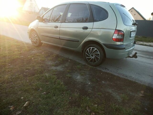 Бежевый Рено Сценик II, объемом двигателя 1.9 л и пробегом 320 тыс. км за 2200 $, фото 2 на Automoto.ua