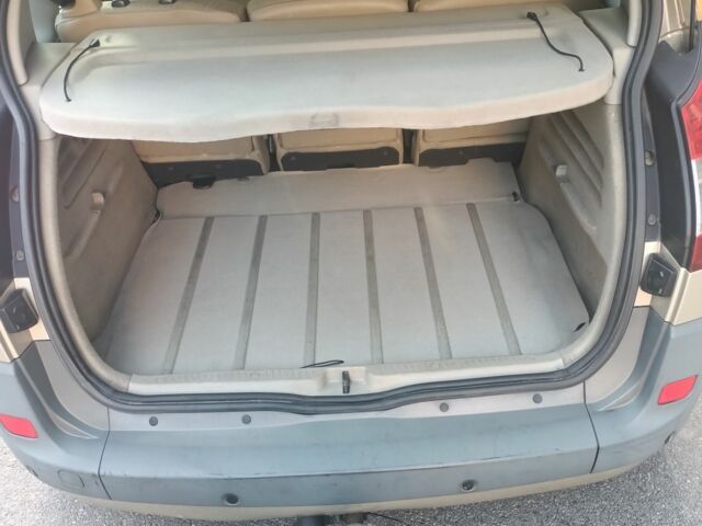 Бежевый Рено Сценик II, объемом двигателя 2 л и пробегом 255 тыс. км за 5200 $, фото 5 на Automoto.ua