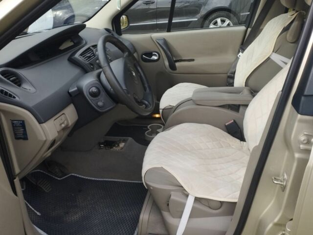 Бежевый Рено Сценик II, объемом двигателя 1.6 л и пробегом 247 тыс. км за 4400 $, фото 6 на Automoto.ua