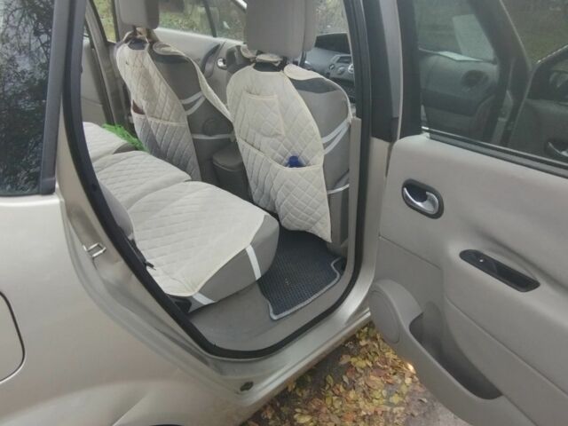 Бежевый Рено Сценик II, объемом двигателя 1.6 л и пробегом 247 тыс. км за 4400 $, фото 16 на Automoto.ua