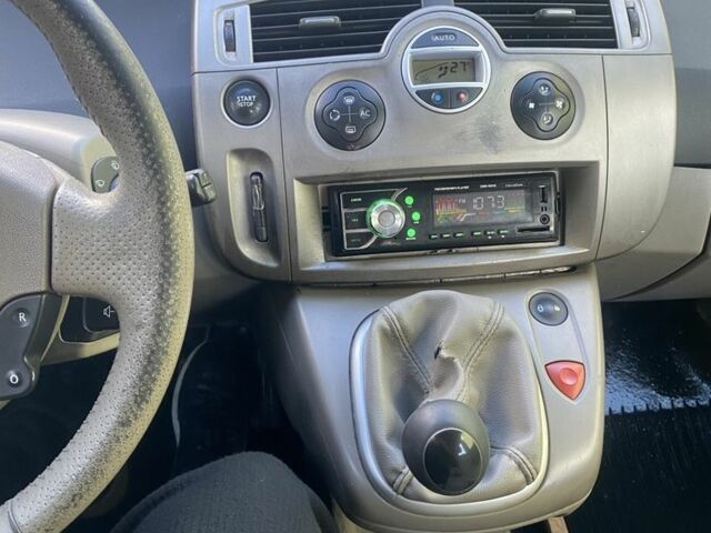 Черный Рено Сценик II, объемом двигателя 1.9 л и пробегом 258 тыс. км за 3400 $, фото 14 на Automoto.ua