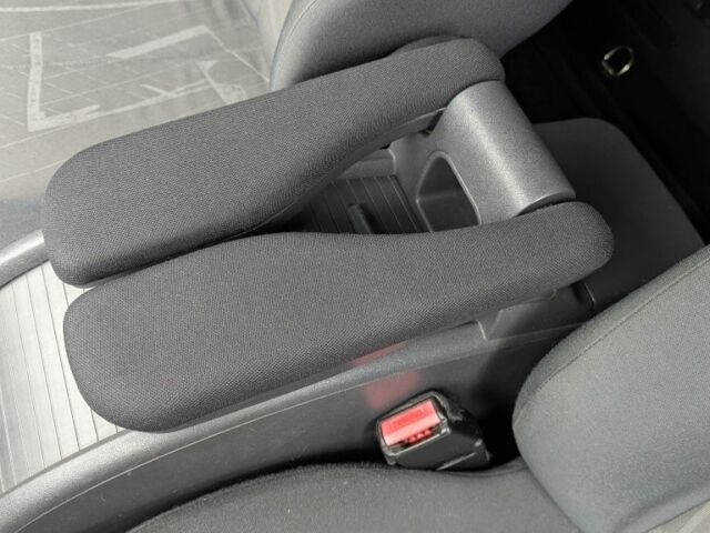 Черный Рено Сценик II, объемом двигателя 1.6 л и пробегом 194 тыс. км за 5500 $, фото 22 на Automoto.ua